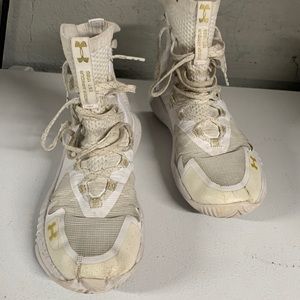 Under Armour volleyball shoes womens 7